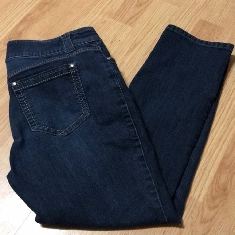 Christopher & Banks Women’s Jeans size 6 short